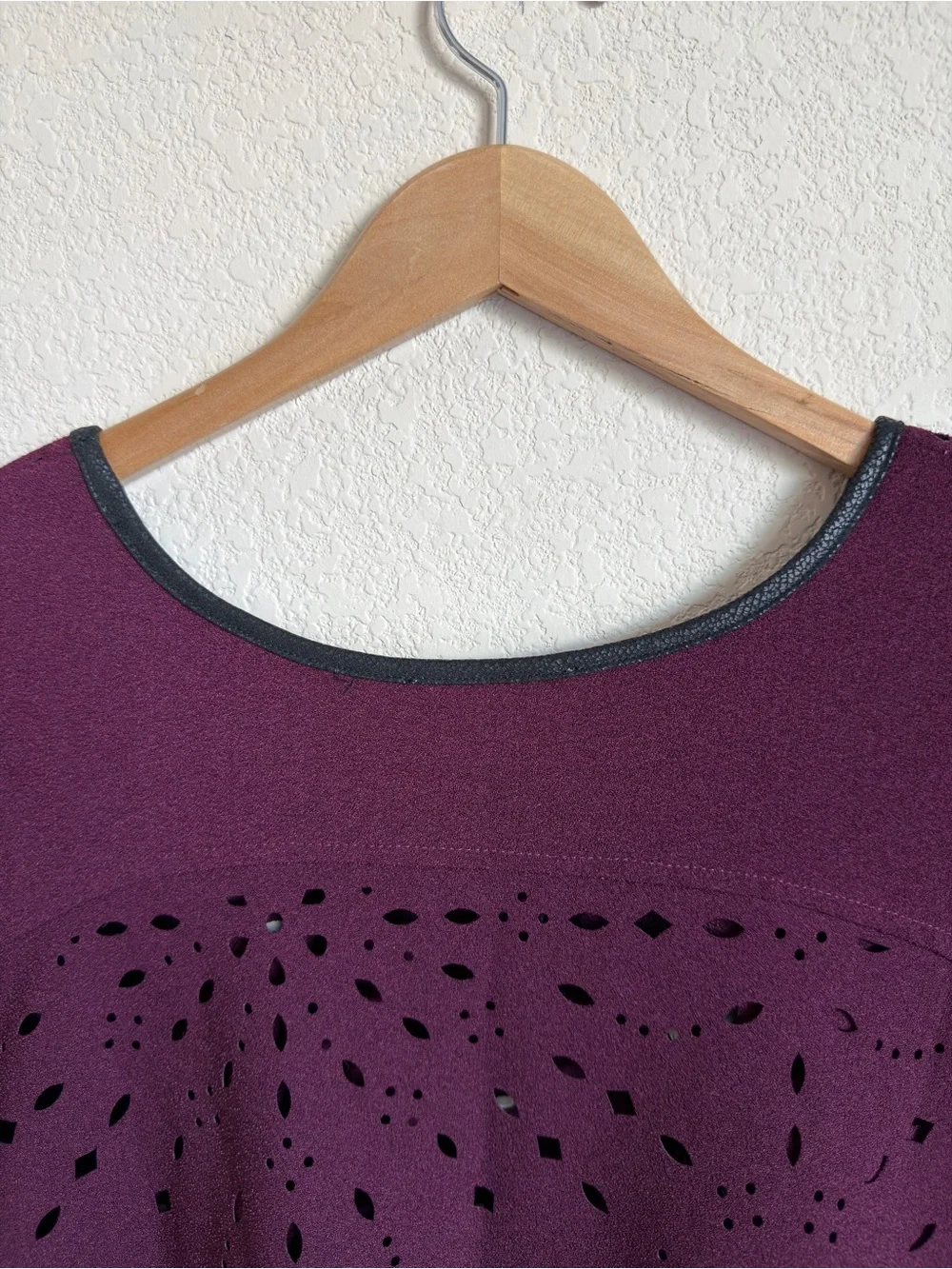 Alberto Makali Laser Cut High Low Blouse XL Purple Faux Leather Trim Artsy EUC